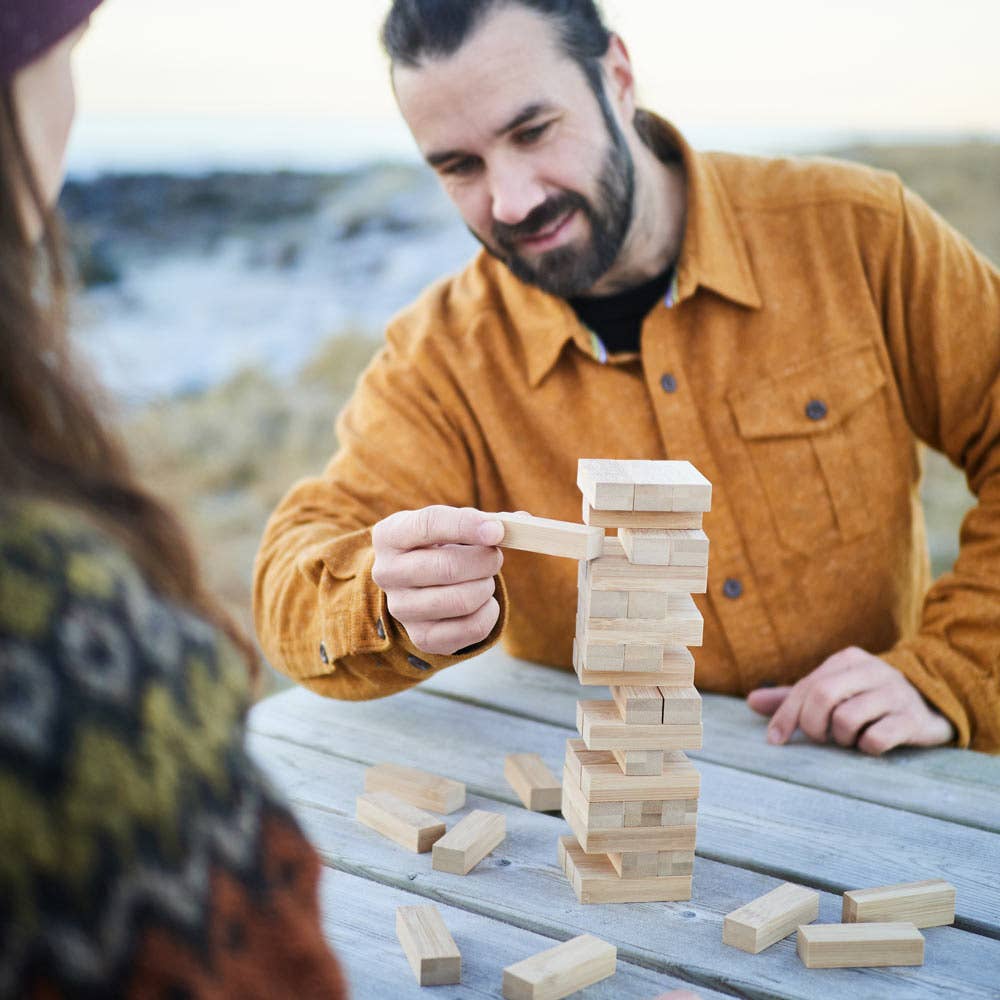 Tour d'oscillation de jeu en bambou